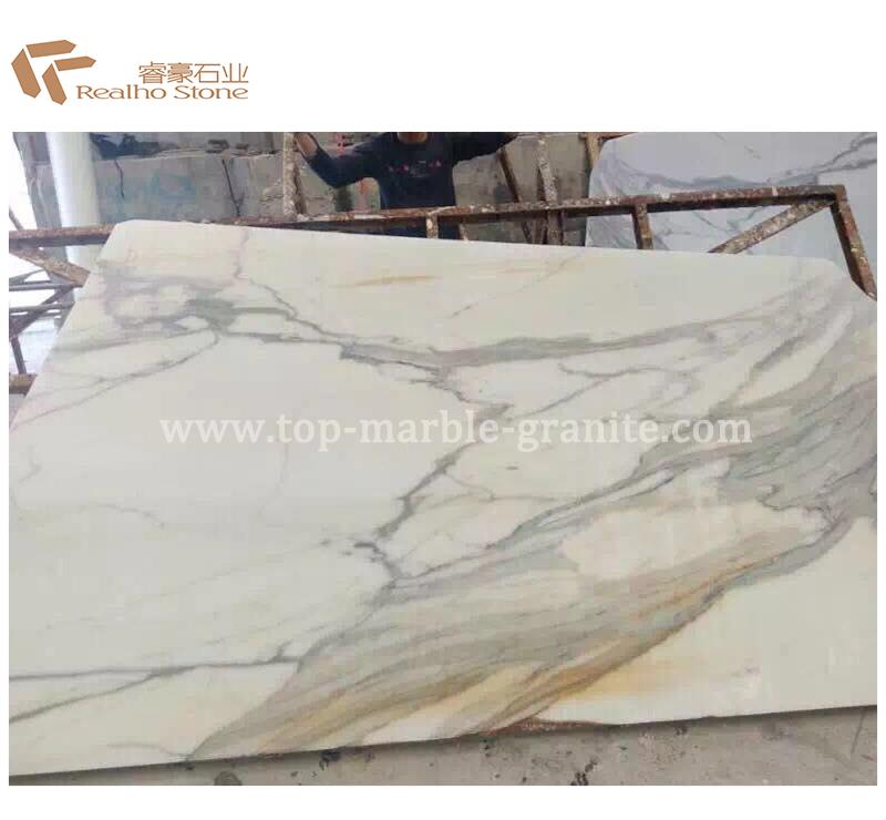 calacatta tile