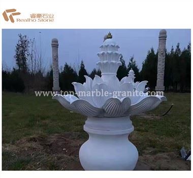 Escultura em mármore para o lótus requintado para fora do templo